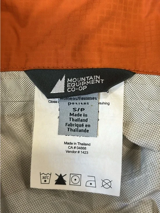 MEC Rainjacket - Picture 2 of 5